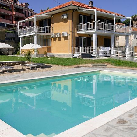 Il Gattino Di Porto - Apt 1 - Monolocale Veranda Piscina Imperia Luaran gambar