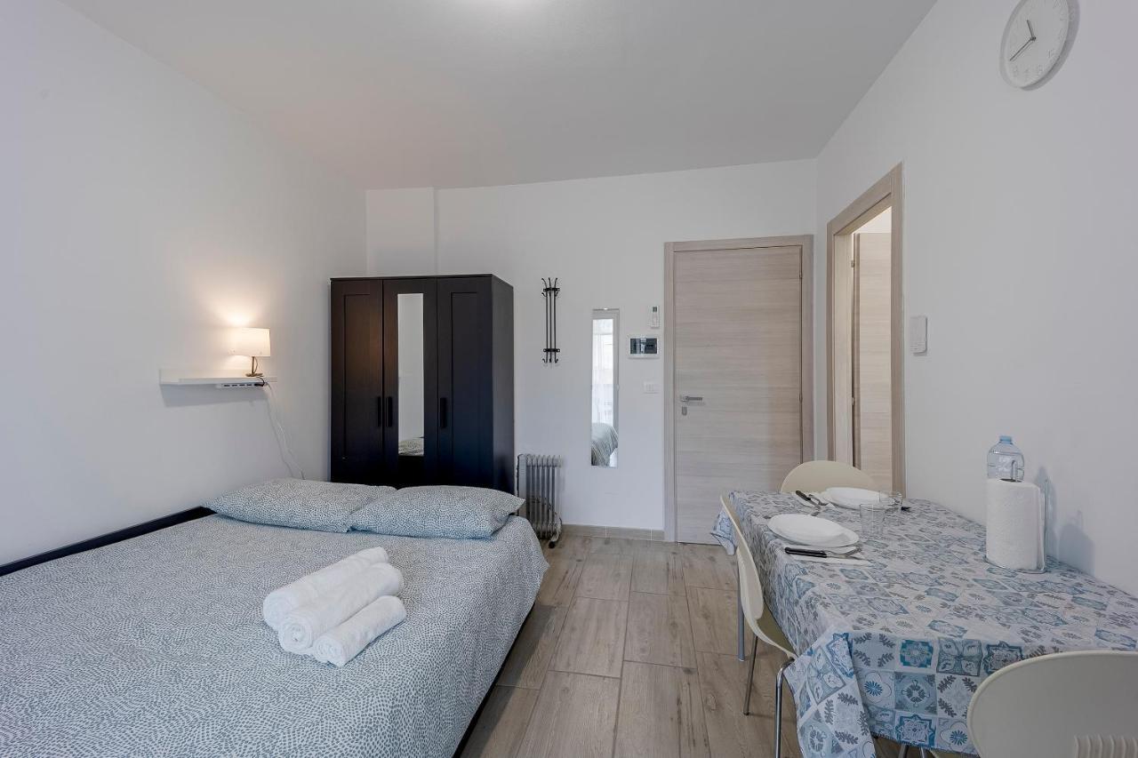 Il Gattino Di Porto - Apt 1 - Monolocale Veranda Piscina Imperia Luaran gambar