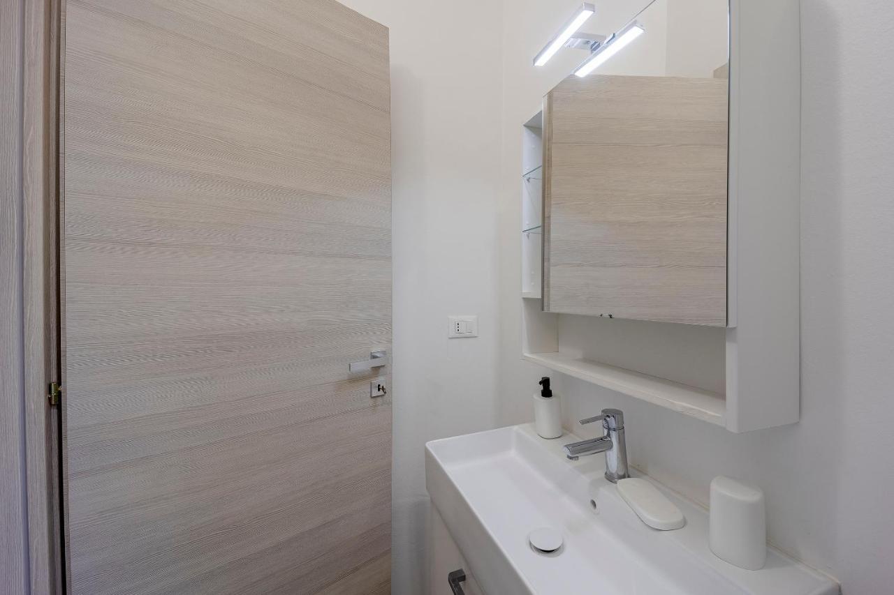 Il Gattino Di Porto - Apt 1 - Monolocale Veranda Piscina Imperia Luaran gambar